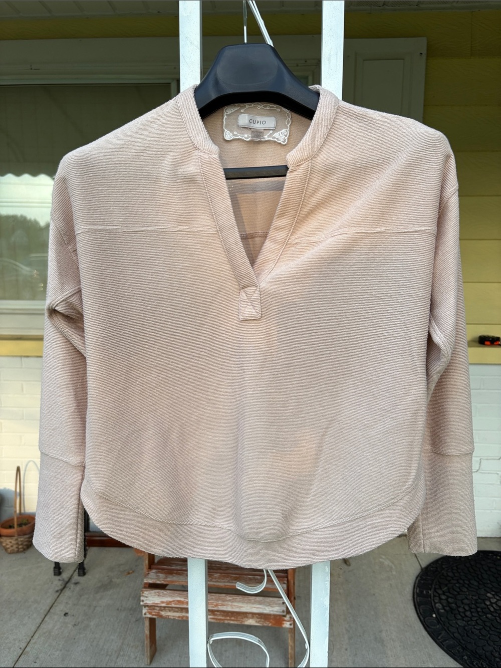 Cupio Women's Blush Beige V-Notch Pullover Sweater